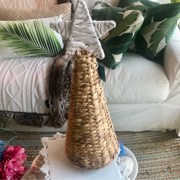 NWT! Tall Seagrass Christmas Tree Star Topper - Picture 2 of 4